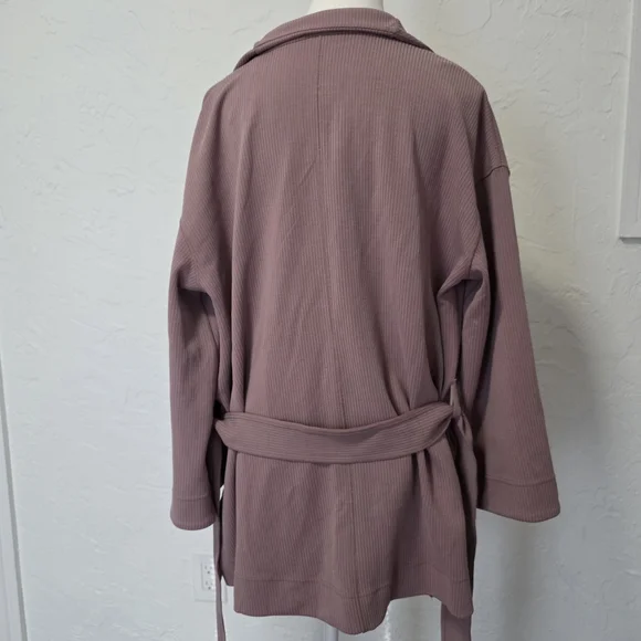 Lululemon Athletica Pink Robe Sweater Size   6 - Picture 2 of 14